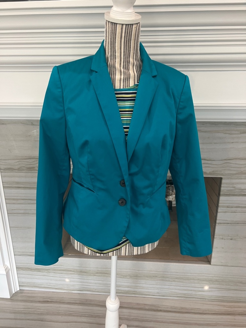 3 piece Teal Women's Blazer & Pant Set with top - Picture 2 of 8